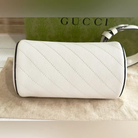 New Gucci Leather Blonde Small Cylinder Handbag / Barrel Bag - Picture 6 of 10